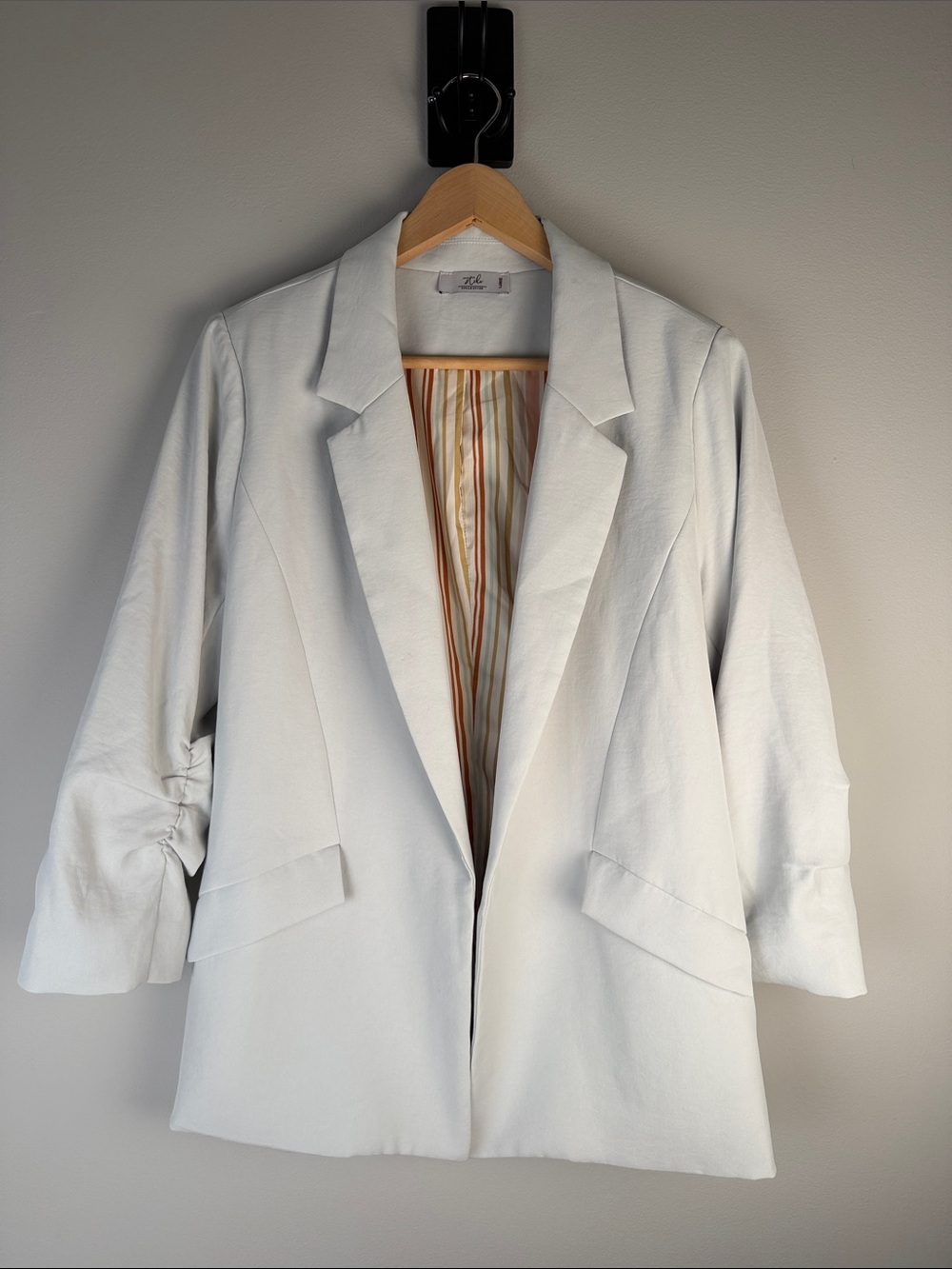 Stile Collection Light Gray Open-Front Blazer